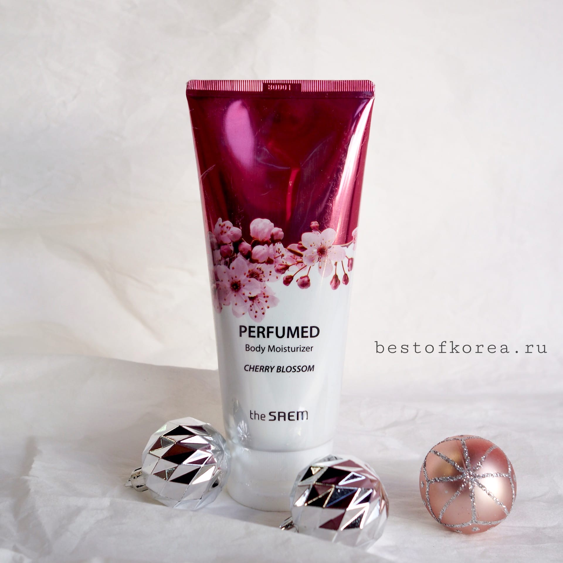 картинка The Saem Лосьон для тела с ароматом вишневого цвета Perfumed Body Moiturizer Cherry Blossom 200мл