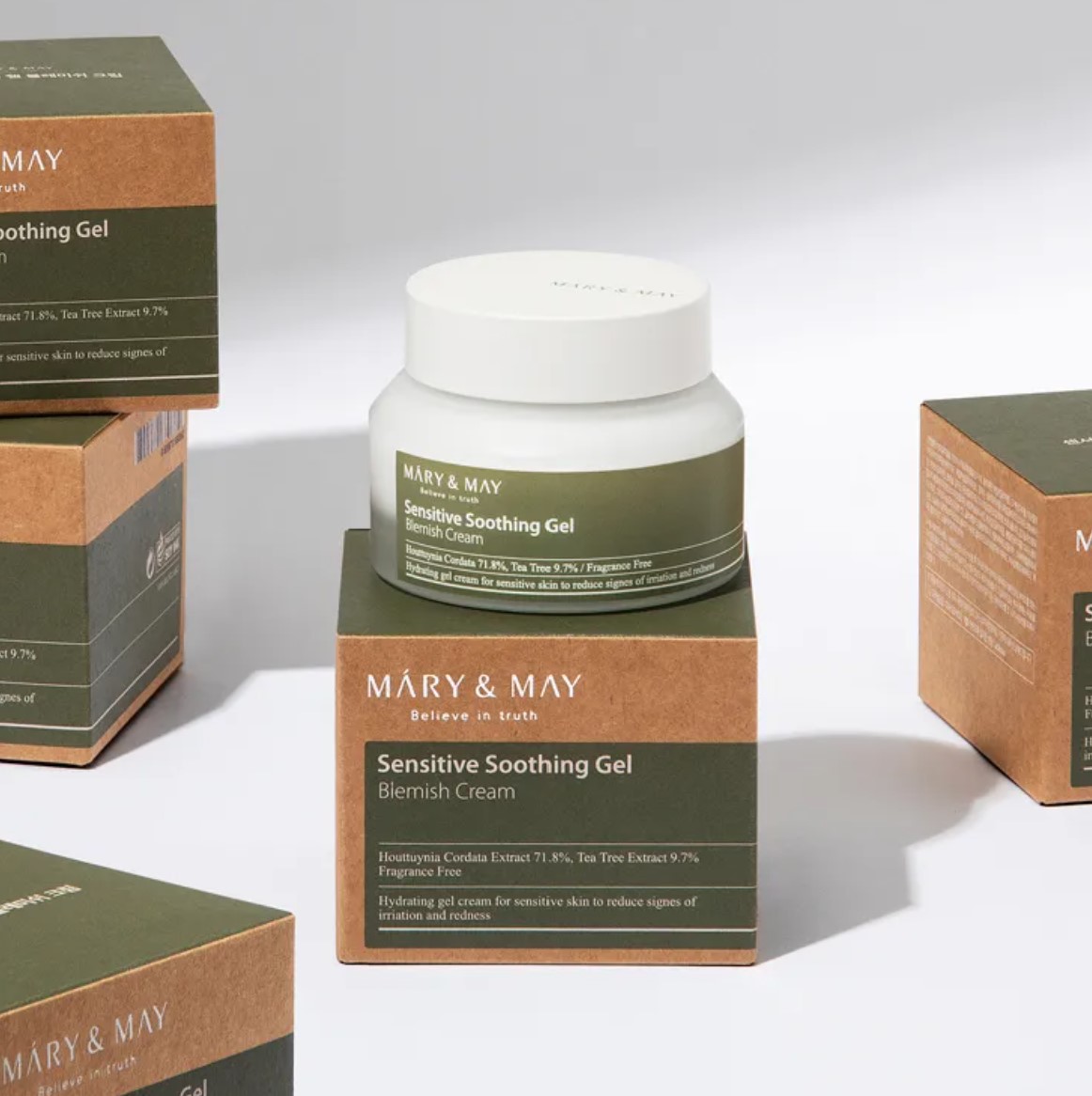 картинка Mary&May Крем-гель для чувствительной кожи с экстрактом хауттюйнии Sensitive Soothing GelCream 70гр-