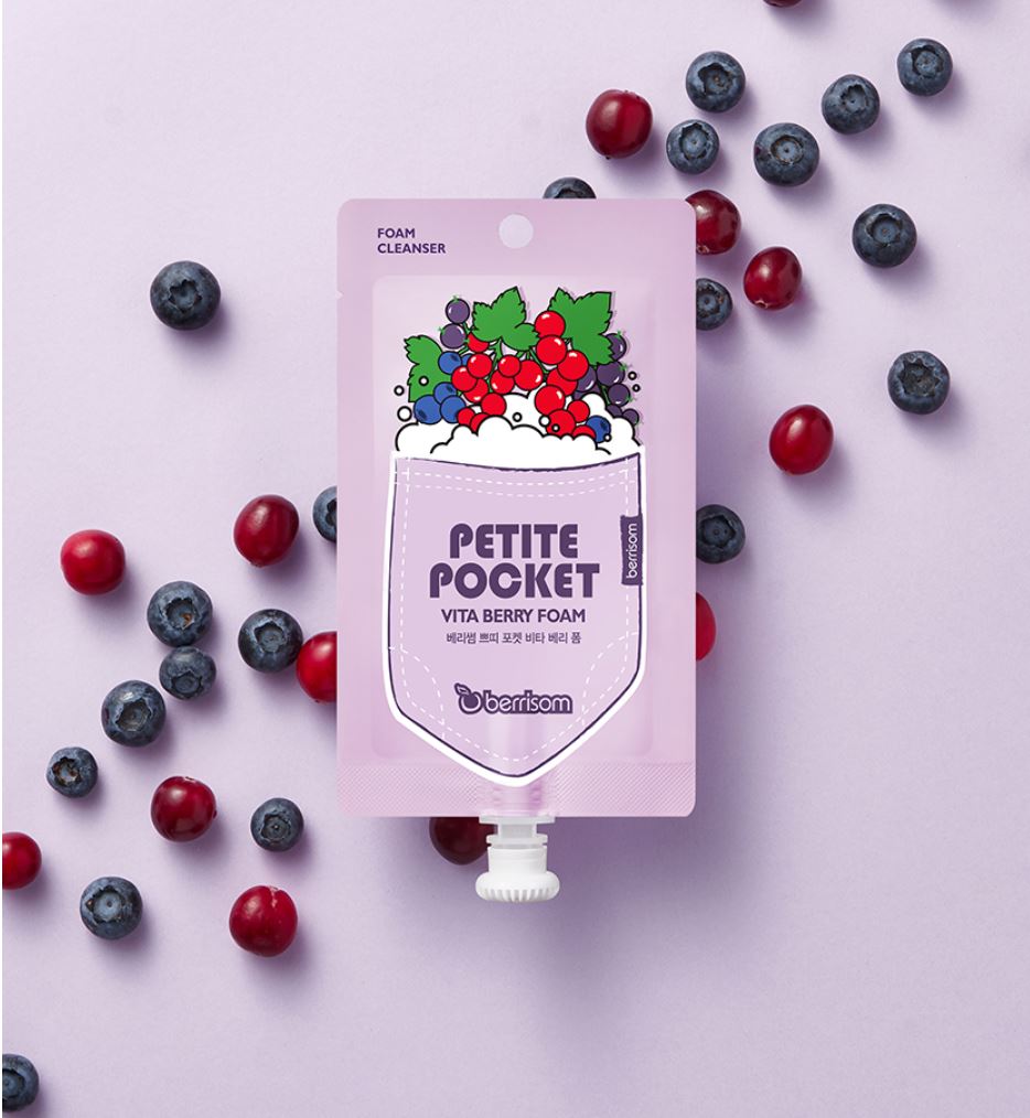 картинка Berrisom Пенка для умывания с экстрактами ягод Petite Pocket Vita Berry Foam 30гр-